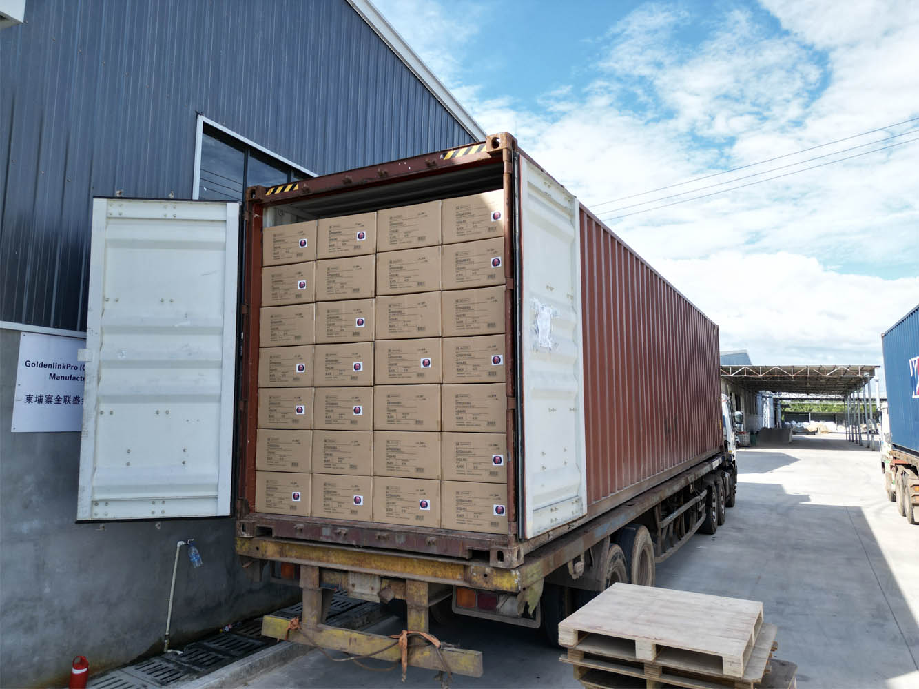 Container Loading Cambodia Cargo Control Factory